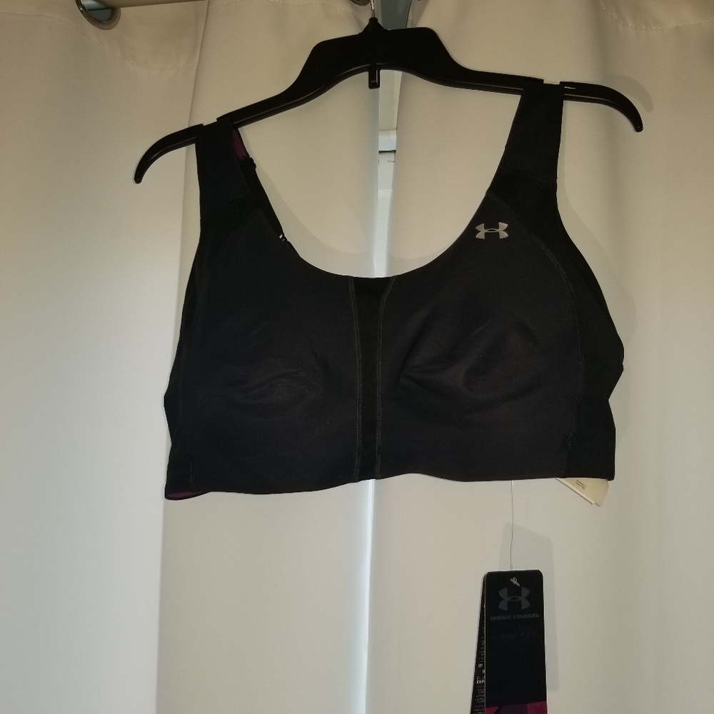 Under Armor black sports bra